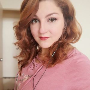 Meet your Posher, Crystal